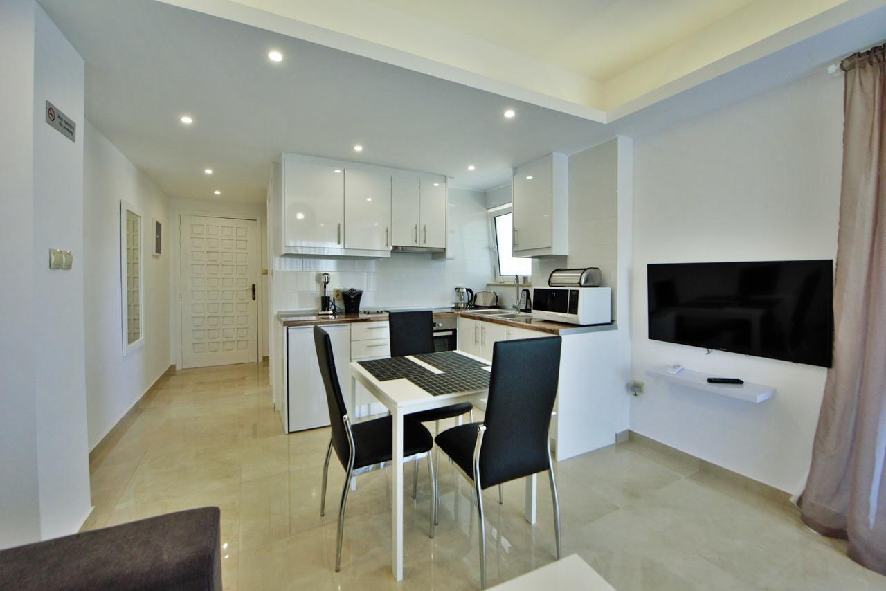 Athena Apartment Артемида Екстериор снимка