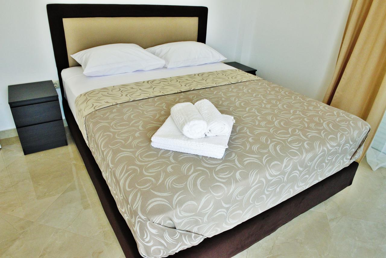 Athena Apartment Артемида Екстериор снимка