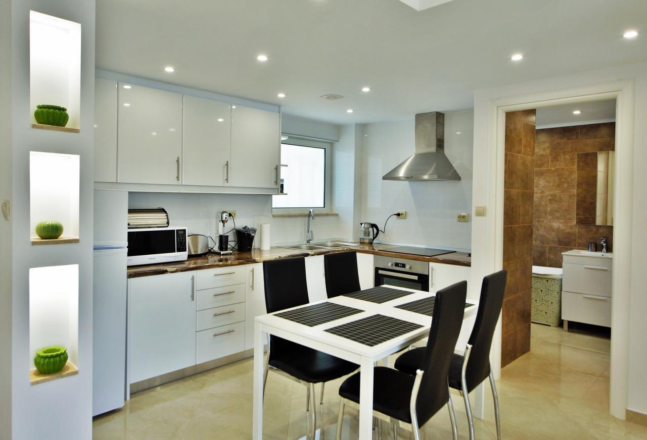 Athena Apartment Артемида Екстериор снимка